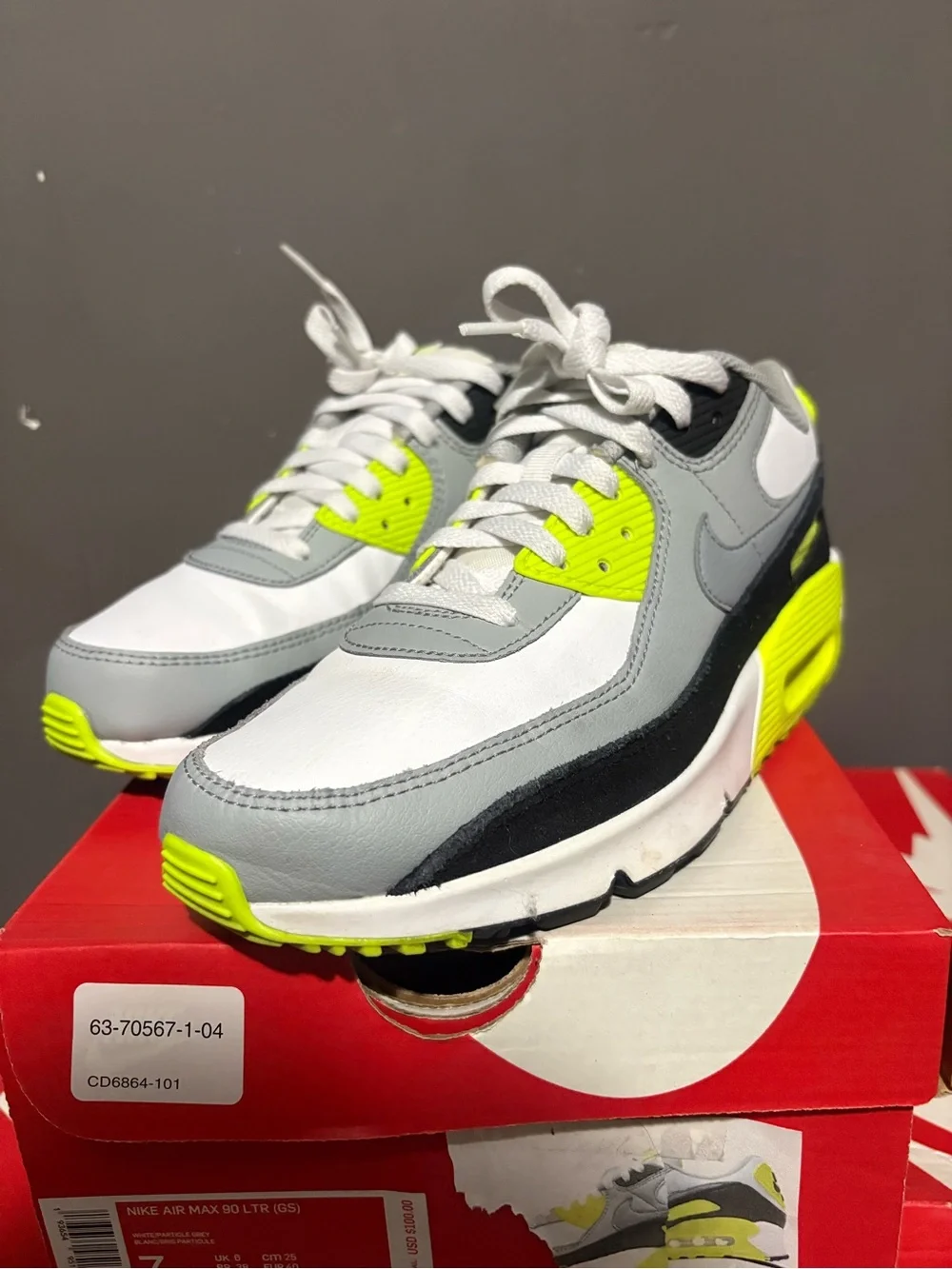 Nike Kids Neon Volt & Grey Low-Top Sneakers